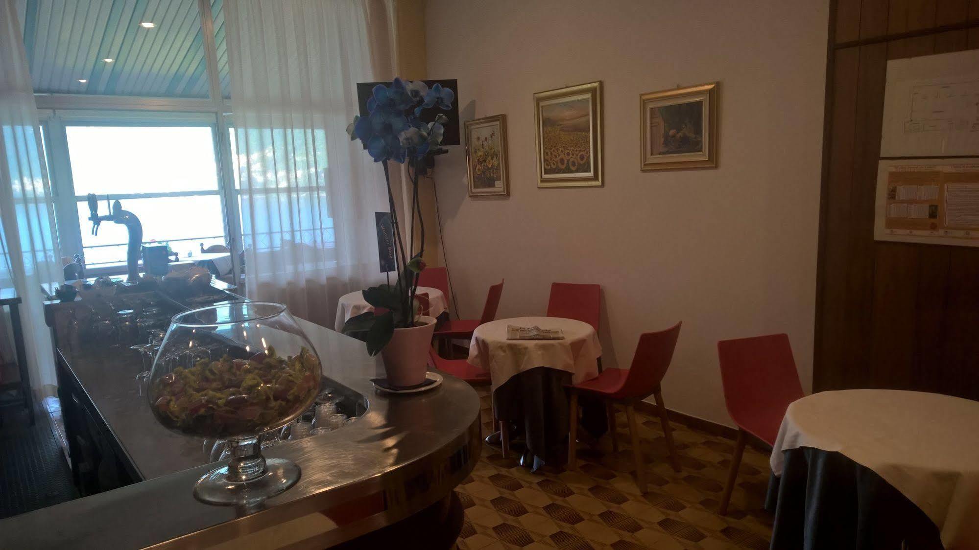 Hotel Glavjc Торно Екстериор снимка